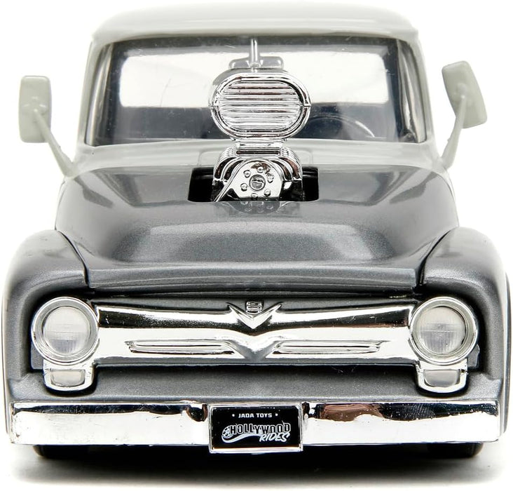 Jada - Street Fighter 1956 Ford F-100 1:24 Die-Cast Model Vehicle With Guille Figure