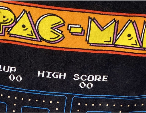 Pacman The Chase Towel (75cm x 150cm)